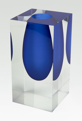 Acrylic Vase – 6″ Blue